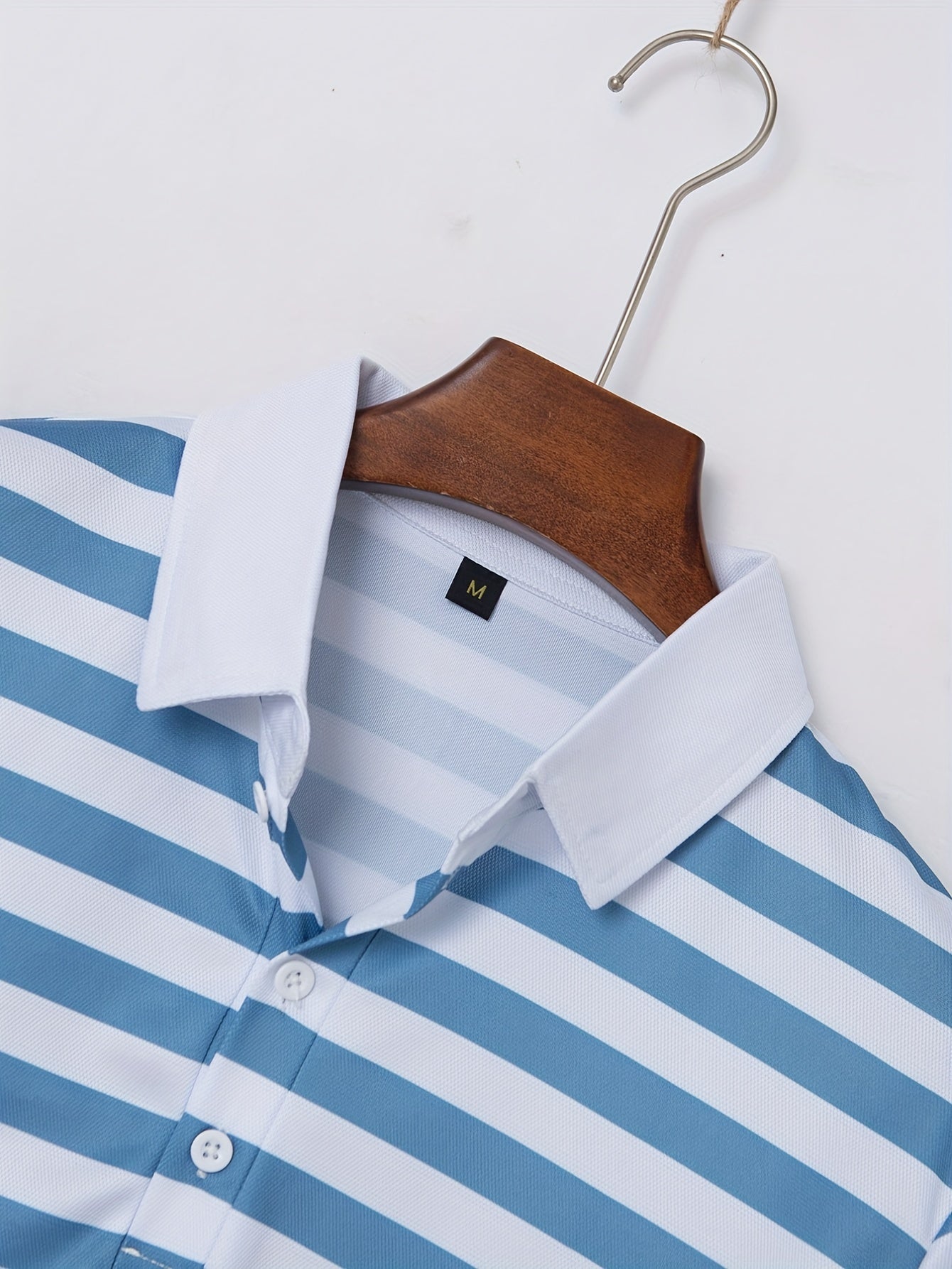 Men'S Short-Sleeve Polo Shirt with Print Stripes for Casual Summer Wear.