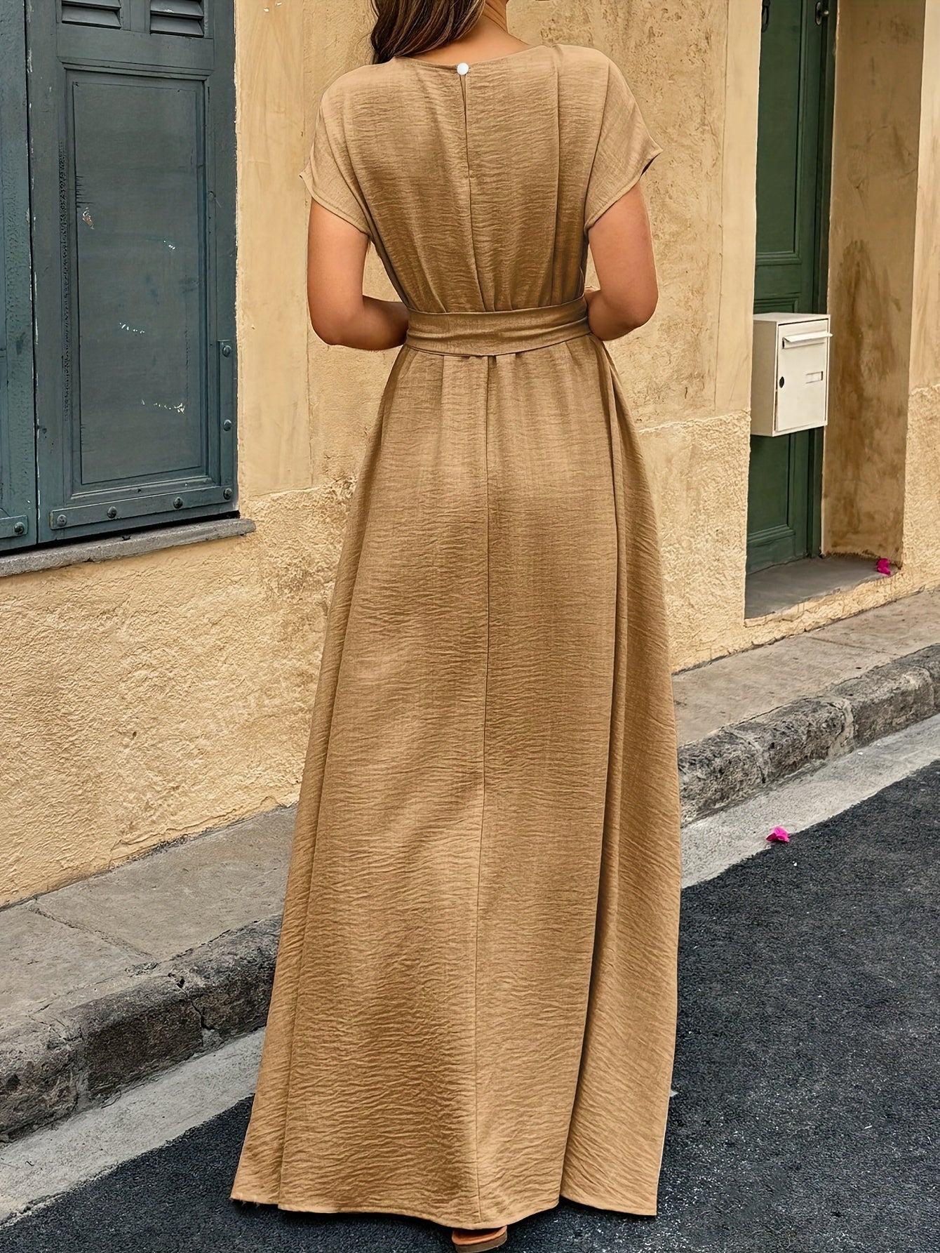 Elegant Midi Dress