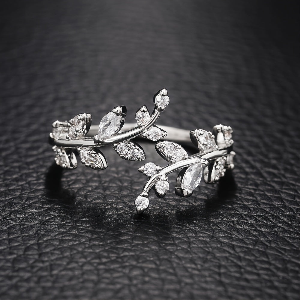 Timeless Ring with Gold-tone