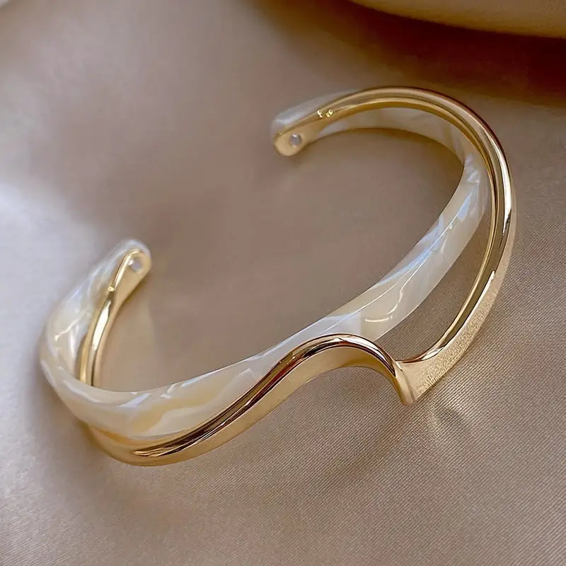 Modern Bracelet with Gold-tone