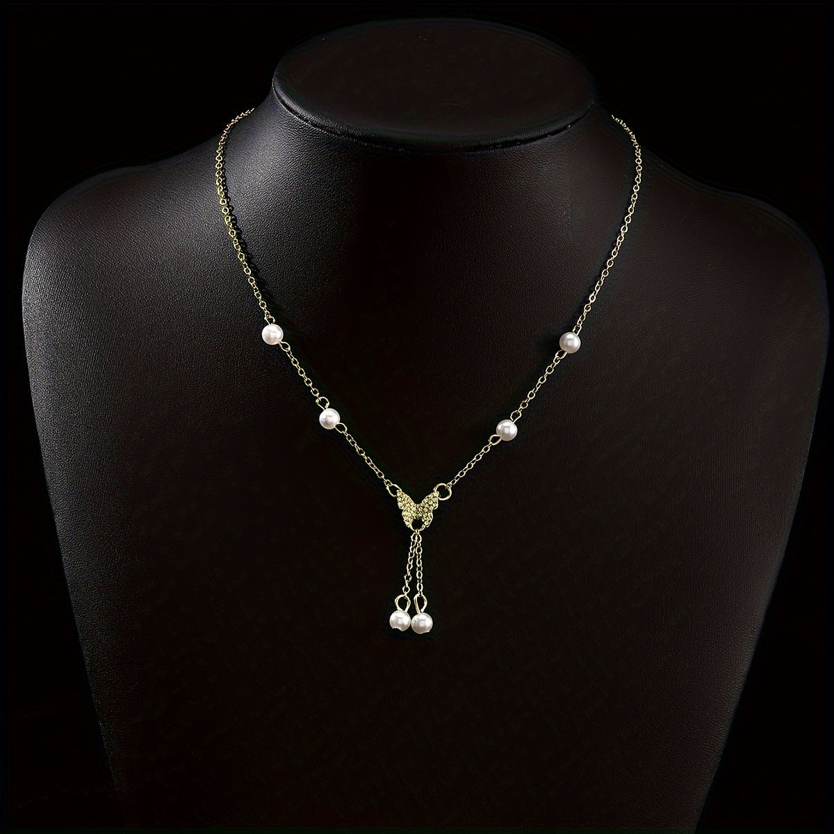 Modern Necklace with Pearl-inspired