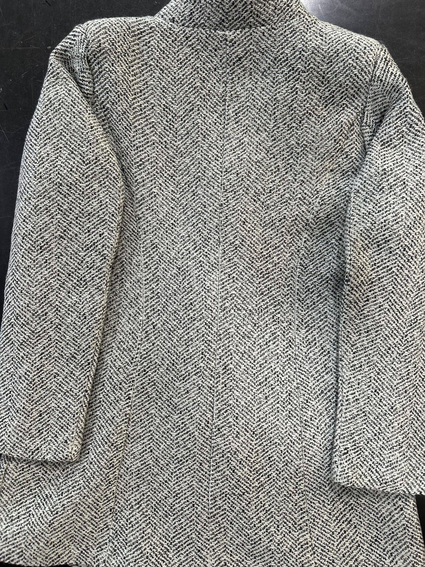 Women's Tweed Coat - Elegant Beige, H-Silhouette Formal & Everyday Outerwear, Long Sleeve Winter Coat for Office, Parties, Casual Outfits - Non-Stretchy Mature Professional Jacket, Office Wear, Tailored Fit, Textured Fabric, Stylish Outerwear, F