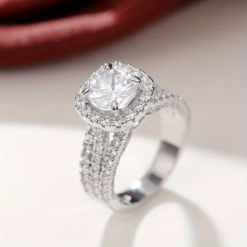 Evening Ring with Gold-tone
