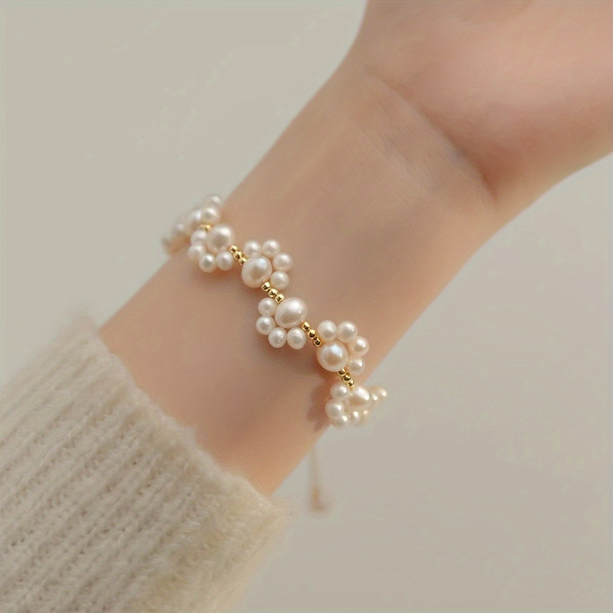 Modern 1-Piece Bracelet Set with Pearl-inspired