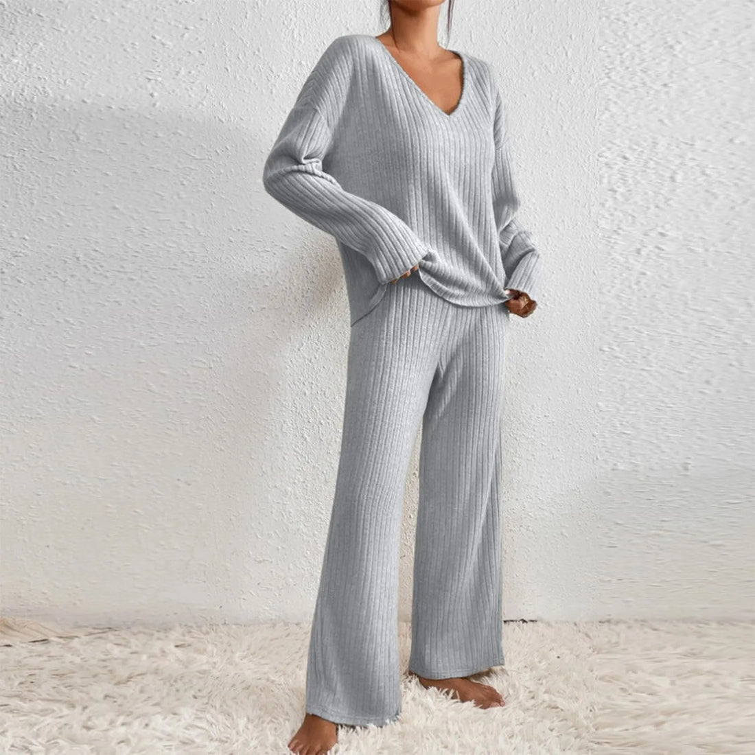 COMFORTABLE 2-PIECE SET