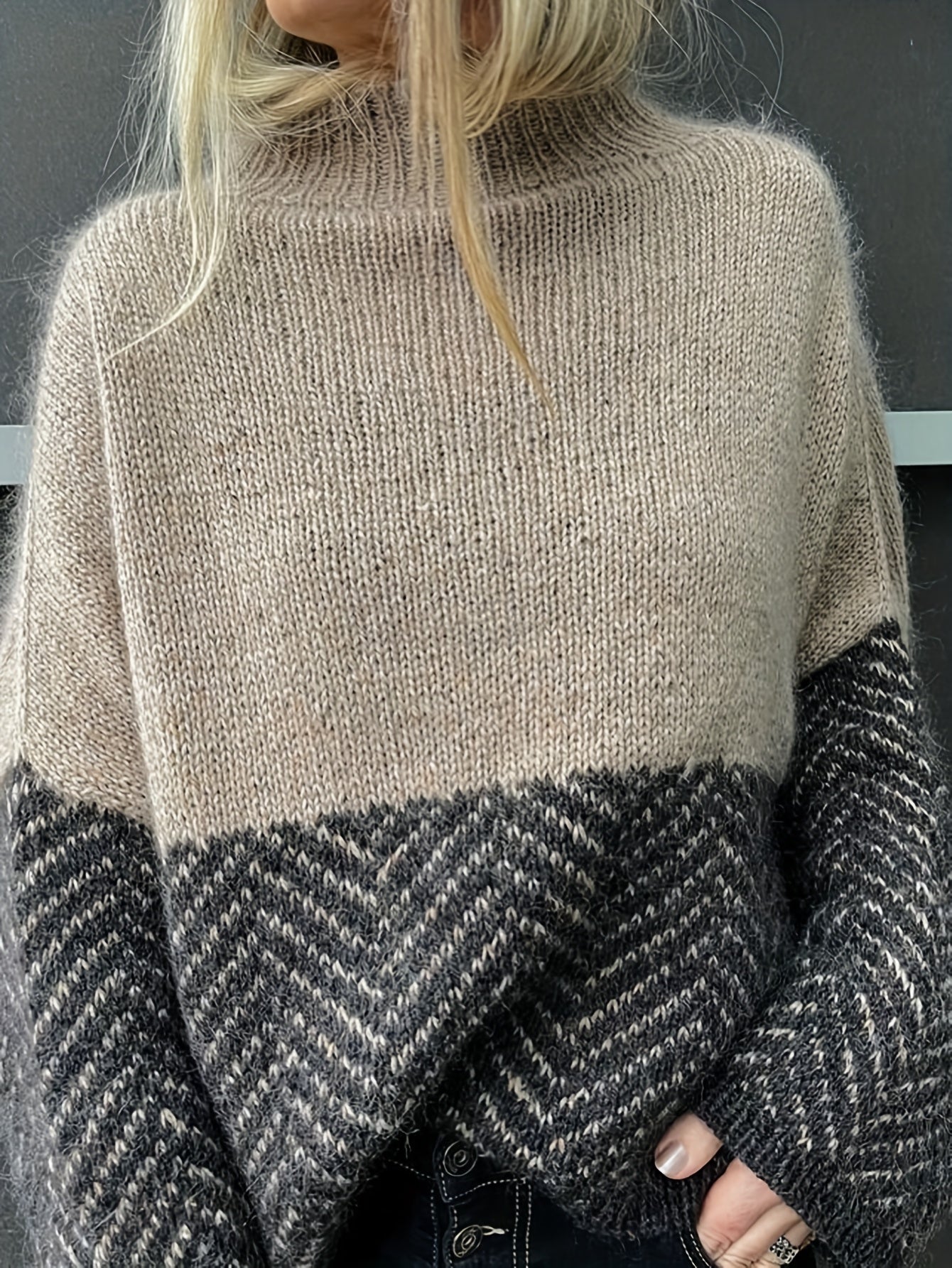 Vintage Color Block Half-Up Sweater - Casual Loose Fit, Long Sleeve Pullover with Contrast Trim, Beige & Gray Striped Design, Perfect for Fall/Winter, Relaxed Fit Sweater | Vintage Style Sweater | Construction, Sweater Dress