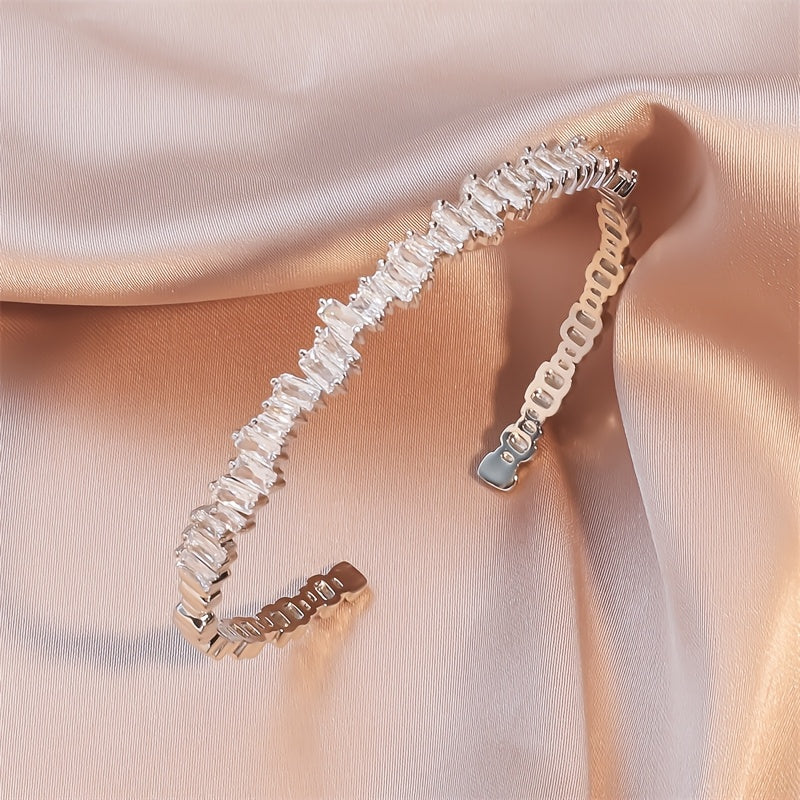 Modern Ring with Gold-tone
