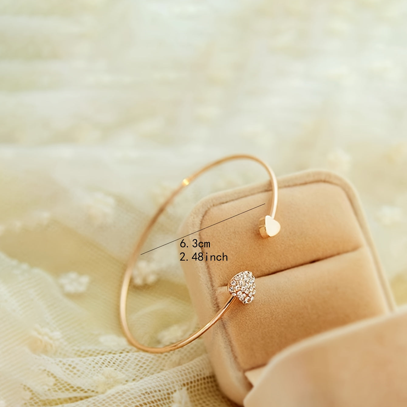 Modern 1-Piece Bracelet Set with Gold-tone