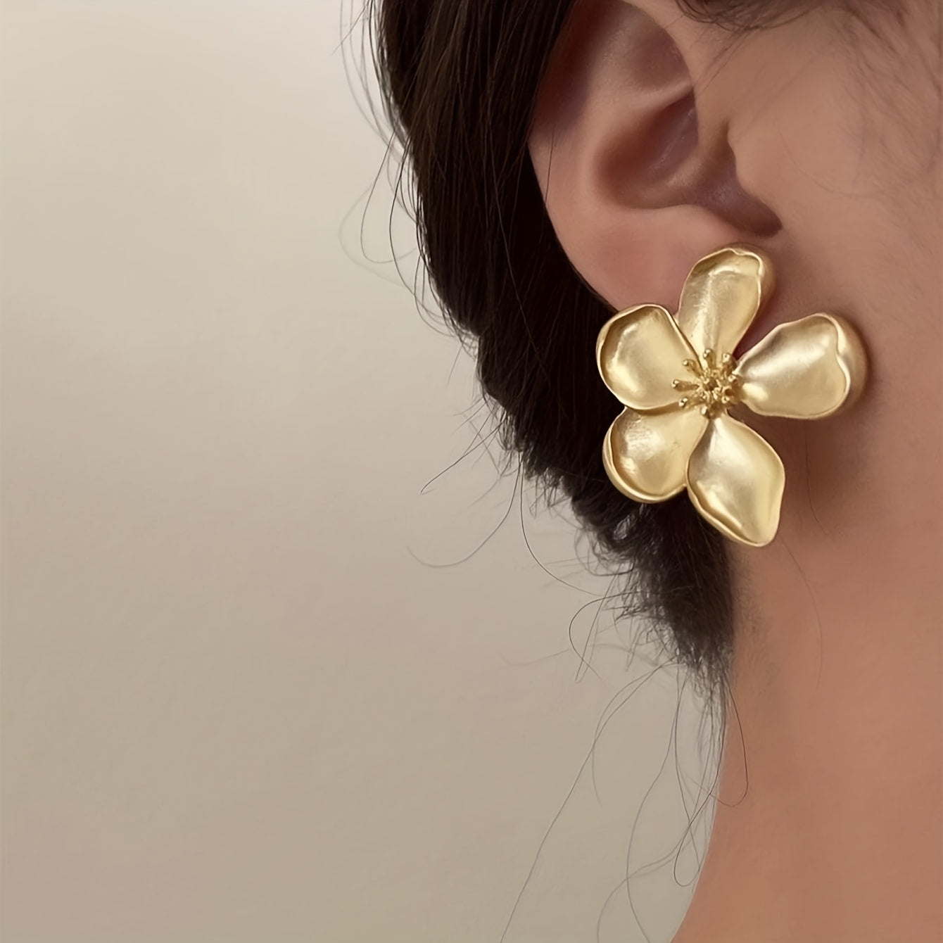 Vintage Earrings with Gold-tone