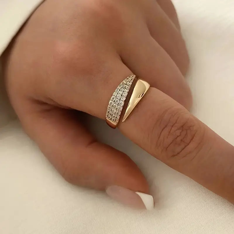 Evening Ring with Gold-tone