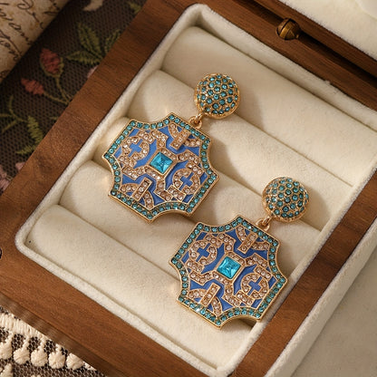 Vintage Earrings with Gold-tone