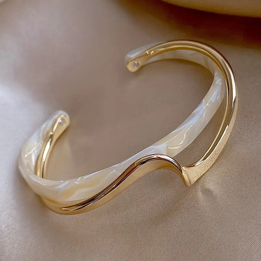 Modern Bracelet with Gold-tone