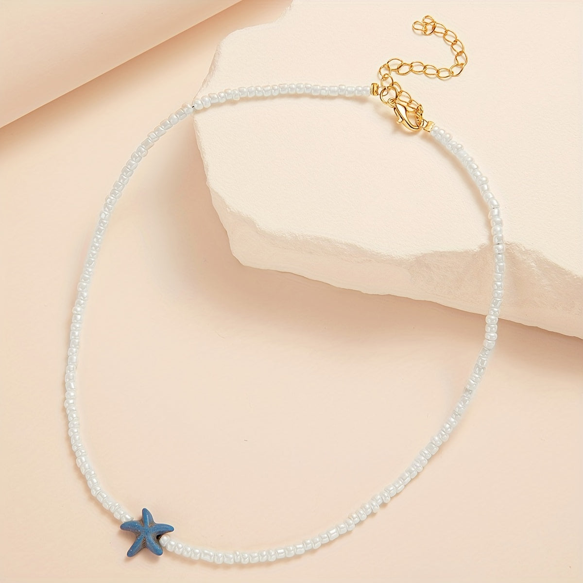 Modern Necklace with Polished finish