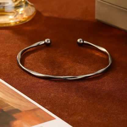 Modern 1-Piece Bracelet Set with Gold-tone