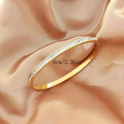 Timeless Necklace with Silver-tone
