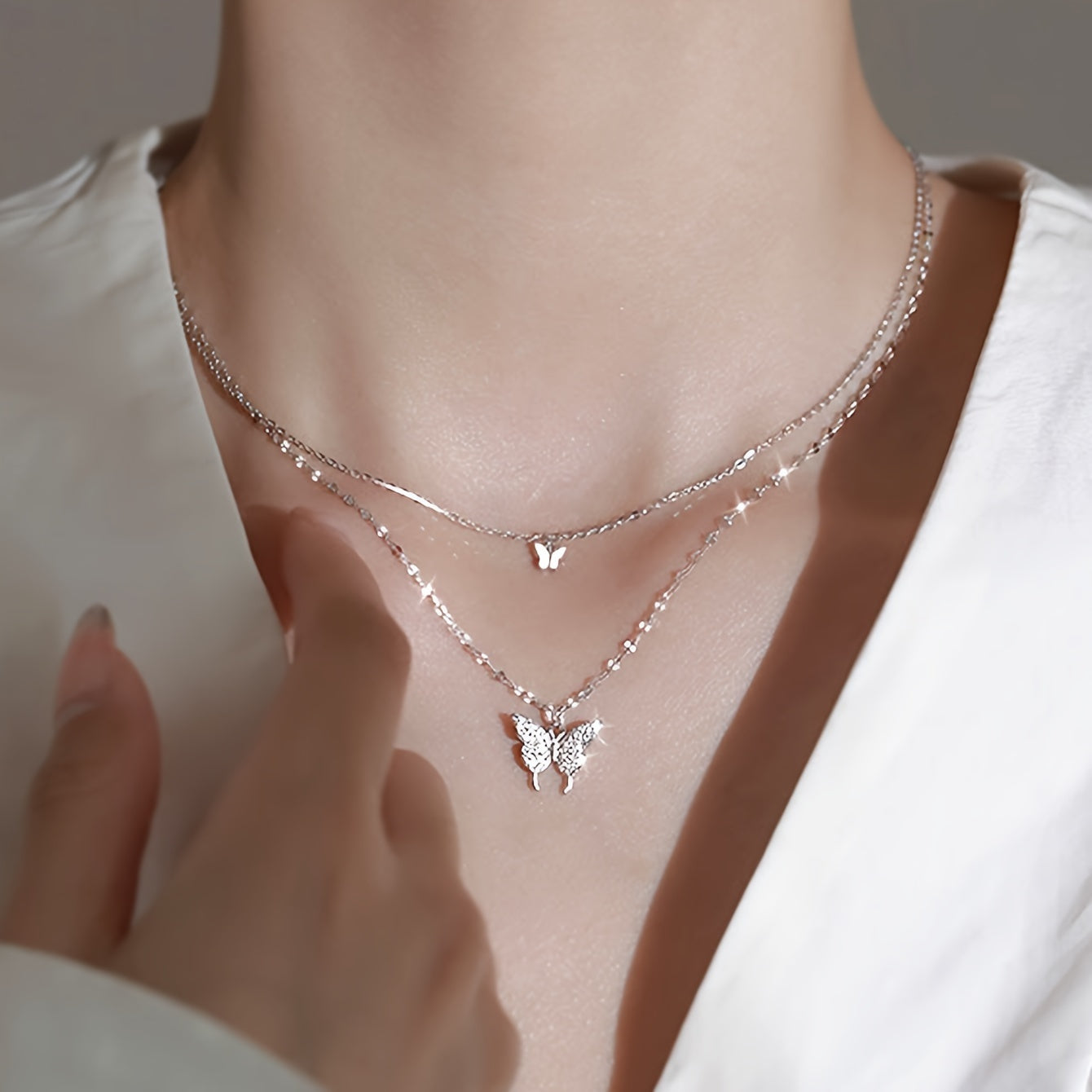 Modern 1-Piece Necklace Set with Gold-tone